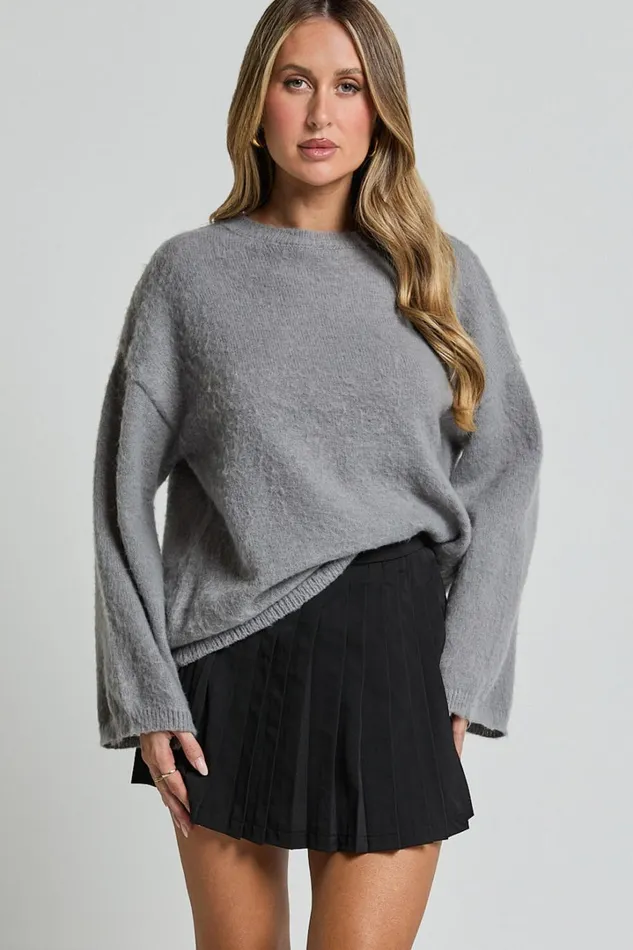 Alfie Jumper 8211 Crew Neck Relaxed Fluffy Knit Jumper In Grey Women Showpo Knitwear
