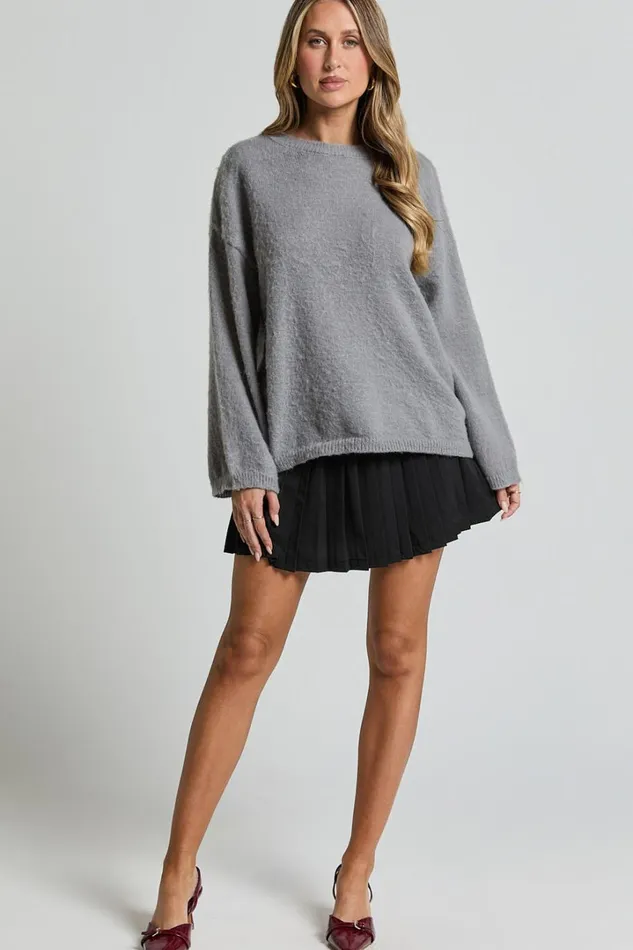 Alfie Jumper 8211 Crew Neck Relaxed Fluffy Knit Jumper In Grey Women Showpo Knitwear