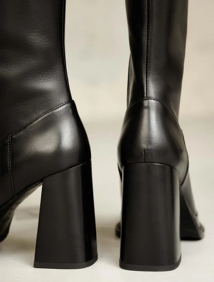 Bobbies Knee High Boots Callie Passion Black 8211 Women