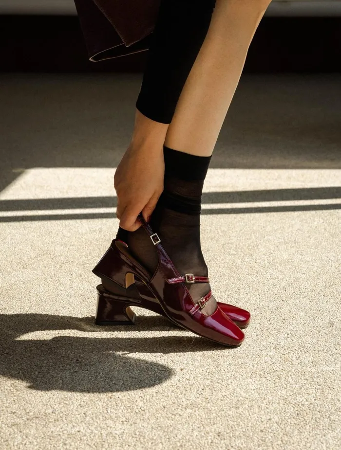 Bobbies Pumps and Mary Janes Becca Nebbiolo 8211 Women