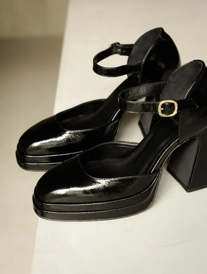 Bobbies Pumps and Mary Janes Michelle Black Vinyl 8211 Women