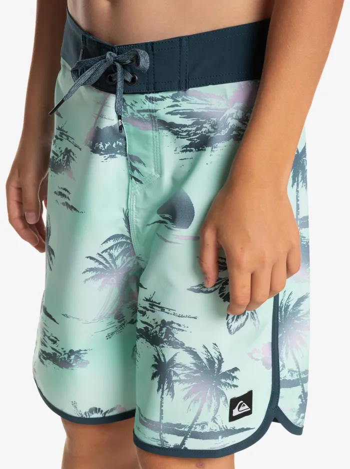 Boys Quiksilver Boardshorts Boy039s 816 Surfsilk Scallop 17034 Boardshorts Beach Glass Boys Quiksilver Boardshorts Boy039s 816 Surfsilk Scallop 17034 Boardshorts Beach Glass