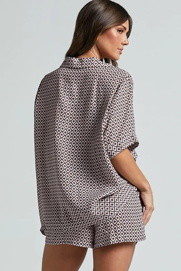 Brunita Shirt 8211 Relaxed Short Sleeve Shirt In Moroccan Geo Women Showpo Maternity Clothes Brunita Shirt 8211 Relaxed Short Sleeve Shirt In Moroccan Geo Women Showpo Maternity Clothes