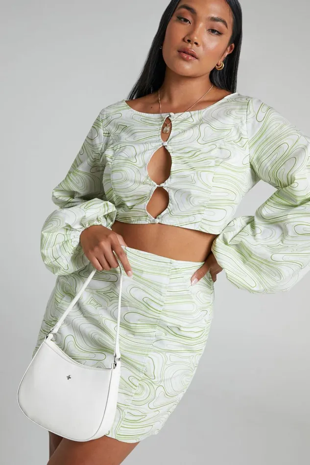 Charlie Holiday 8211 Pricilla Top In Abstract Wave Women Showpo Tops