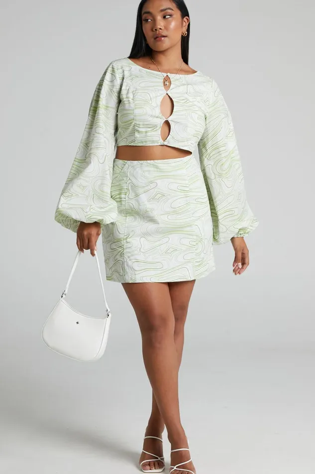 Charlie Holiday 8211 Pricilla Top In Abstract Wave Women Showpo Tops
