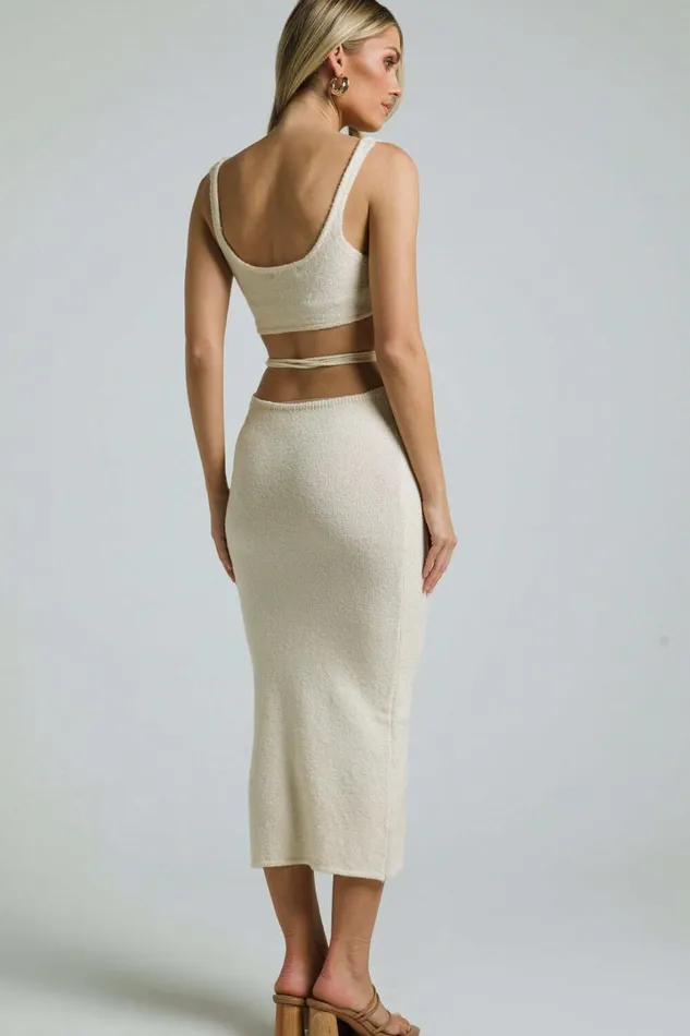 Chilie Midi Dress 8211 Scoop Neck Cut Out Detail Sleeveless Bodycon Knit In Natural Women Showpo Dresses