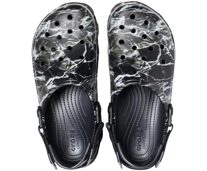 Crocs Classic AllTerrain Mossy Oak Elements Clog Black WomensMens Clogs