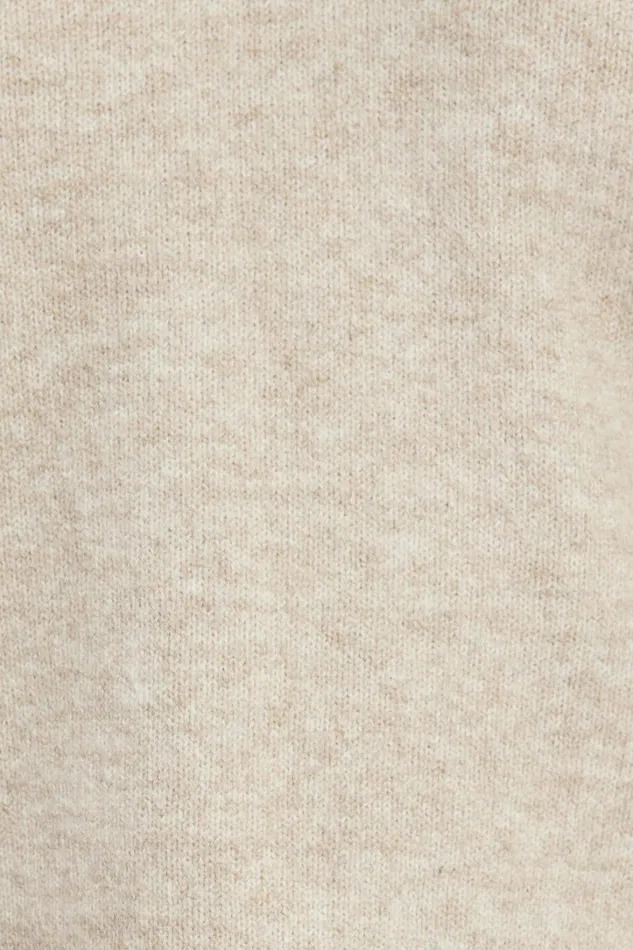 Dynamite Tops Women Heavenlyarn VNeck Sweater Beige