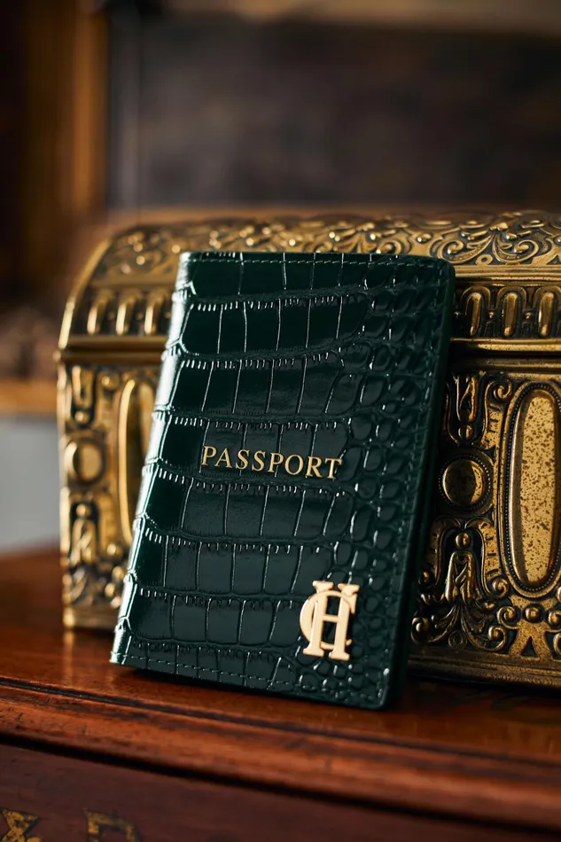 Holland Cooper Small Leather Goods WomenMen Chelsea Passport Holder Emerald Croc