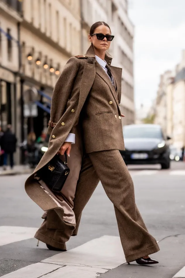 Holland Cooper Tailoring Women High Waisted Wide Leg Trouser Large Scale Brown Herringbone Holland Cooper Tailoring Women High Waisted Wide Leg Trouser Large Scale Brown Herringbone