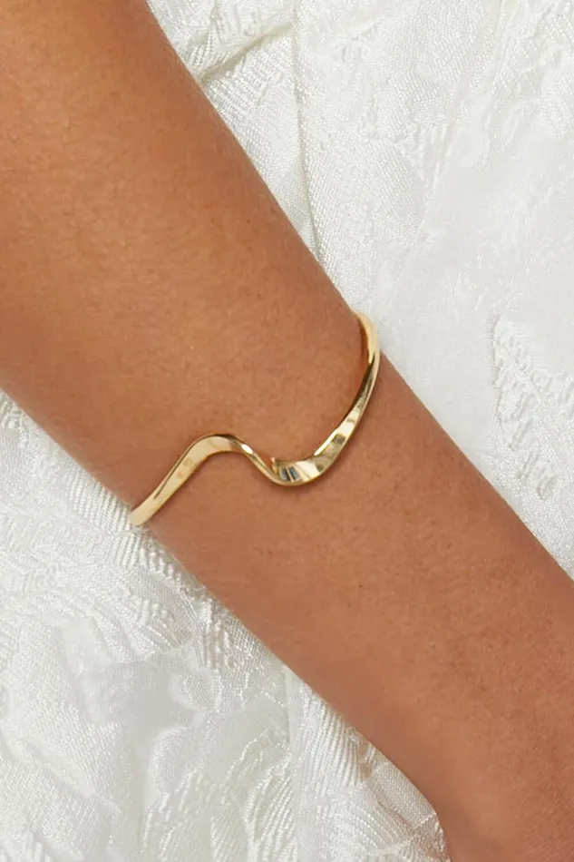 Ivy Irregular Shaped Bracelet Cuff In Gold Women Showpo Bracelets