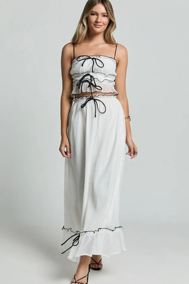 Jaden Top 8211 Gathered Contrast Tie Detail Top In Cream Women Showpo Tops