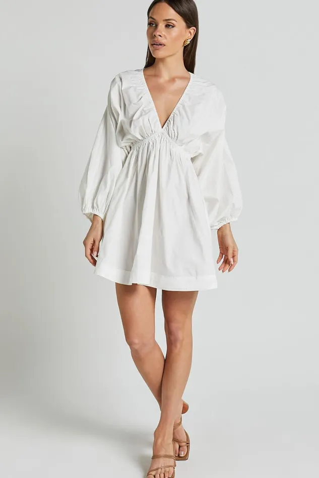 Josette Mini Dress 8211 Plunge Neck Balloon Sleeve Smock Dress In Off White Women Showpo Dresses