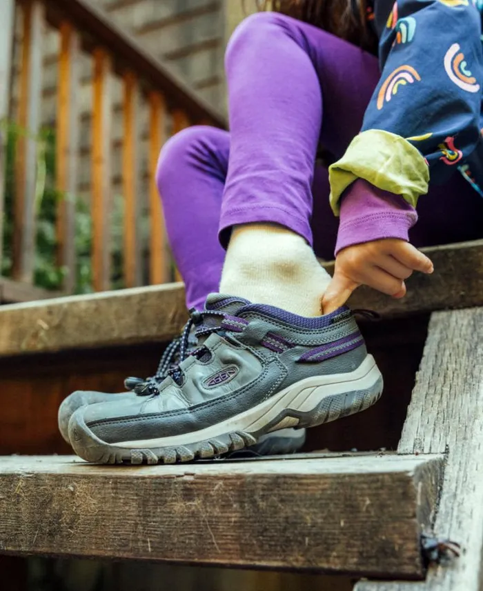 Kids KEEN Shoes Big Kids039 Waterproof Grey Hiking Shoes 8211 Targhee Low WP Kids KEEN Shoes Big Kids039 Waterproof Grey Hiking Shoes 8211 Targhee Low WP