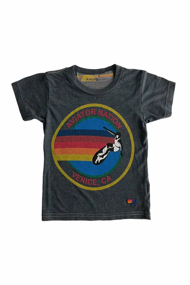 Kids KID039S AVIATOR NATION MANHATTAN BEACH TEE 8211 CHARCOAL Aviator Nation