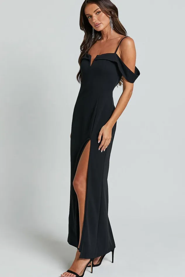 Lulette Maxi Dress 8211 Plunge V Off The Shoulder Sleeve Detail Maxi In Black Women Showpo Dresses