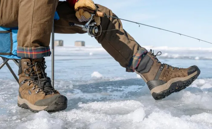 Men KEEN Boots High Winter Hiking Boots 8211 Revel IV Men KEEN Boots High Winter Hiking Boots 8211 Revel IV