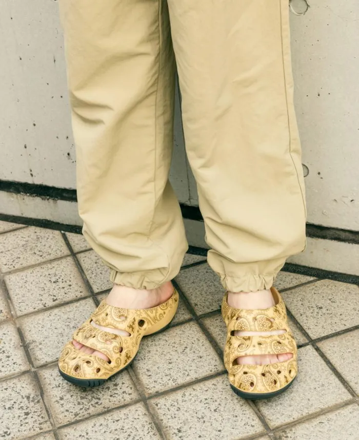 Men KEEN Sandals Yogui Arts Clogs Men KEEN Sandals Yogui Arts Clogs