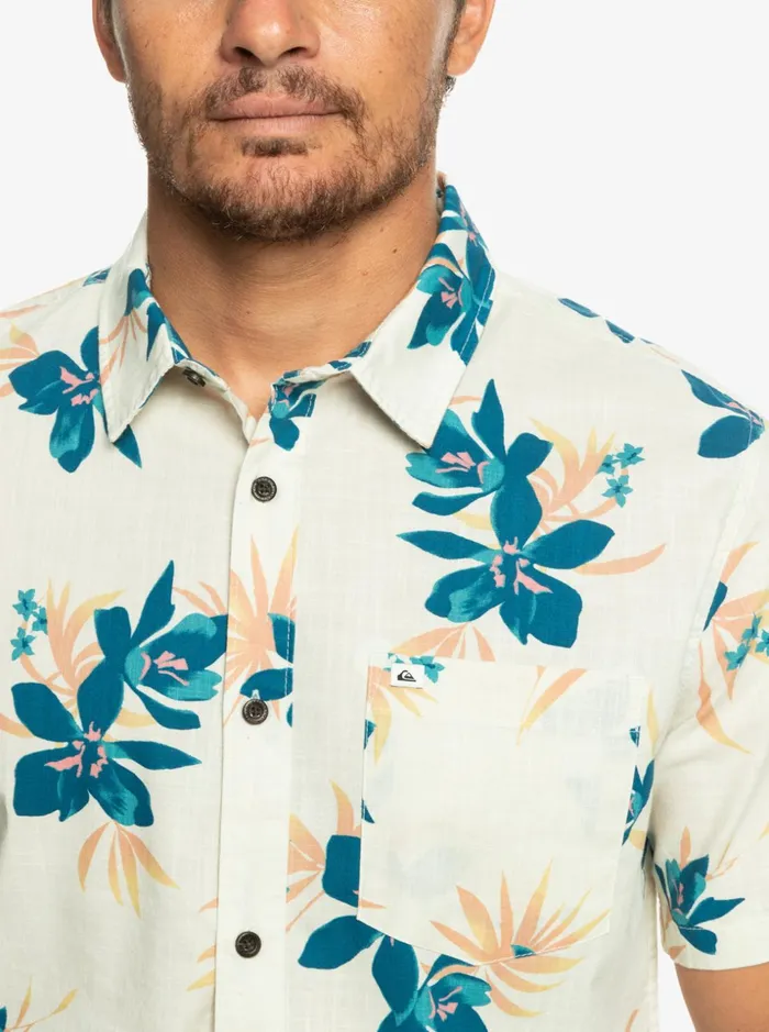 Men Quiksilver Shirts and Polos Holidazed Short Sleeve Shirt Birch Holidazed Men Quiksilver Shirts and Polos Holidazed Short Sleeve Shirt Birch Holidazed
