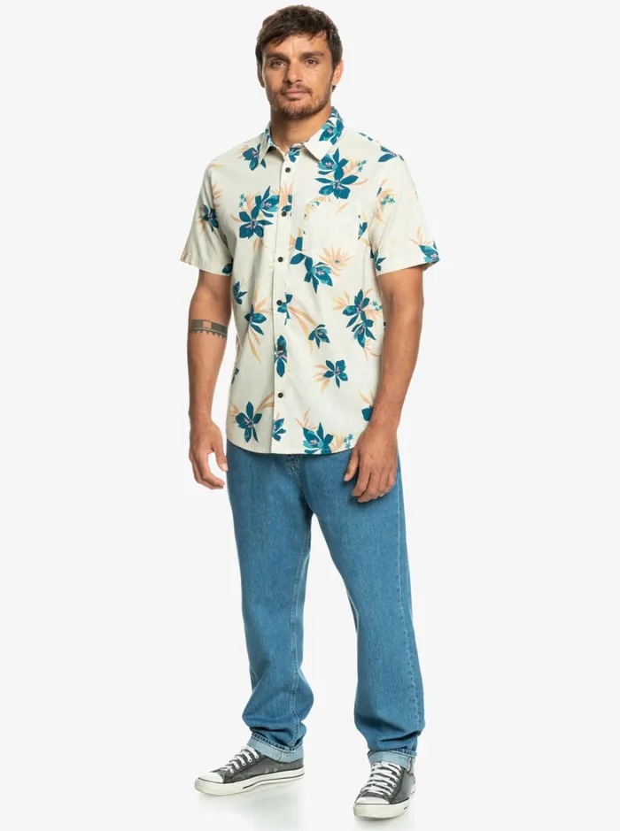 Men Quiksilver Shirts and Polos Holidazed Short Sleeve Shirt Birch Holidazed Men Quiksilver Shirts and Polos Holidazed Short Sleeve Shirt Birch Holidazed