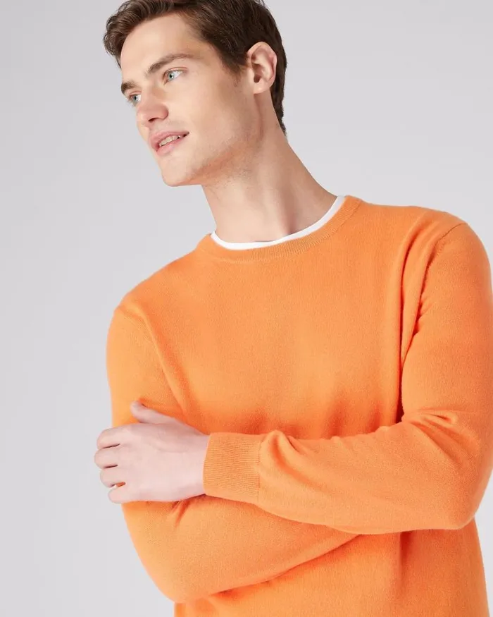 NPeal Jumpers Men The Oxford Round Neck Cashmere Jumper Papaya Orange