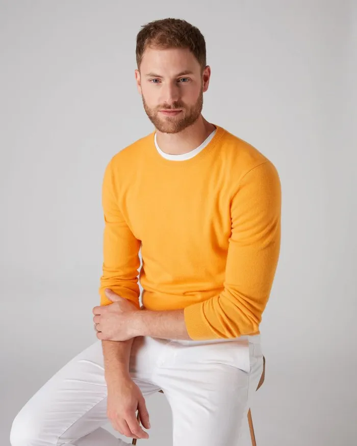 NPeal Jumpers Men The Oxford Round Neck Cashmere Jumper Satsuma Orange