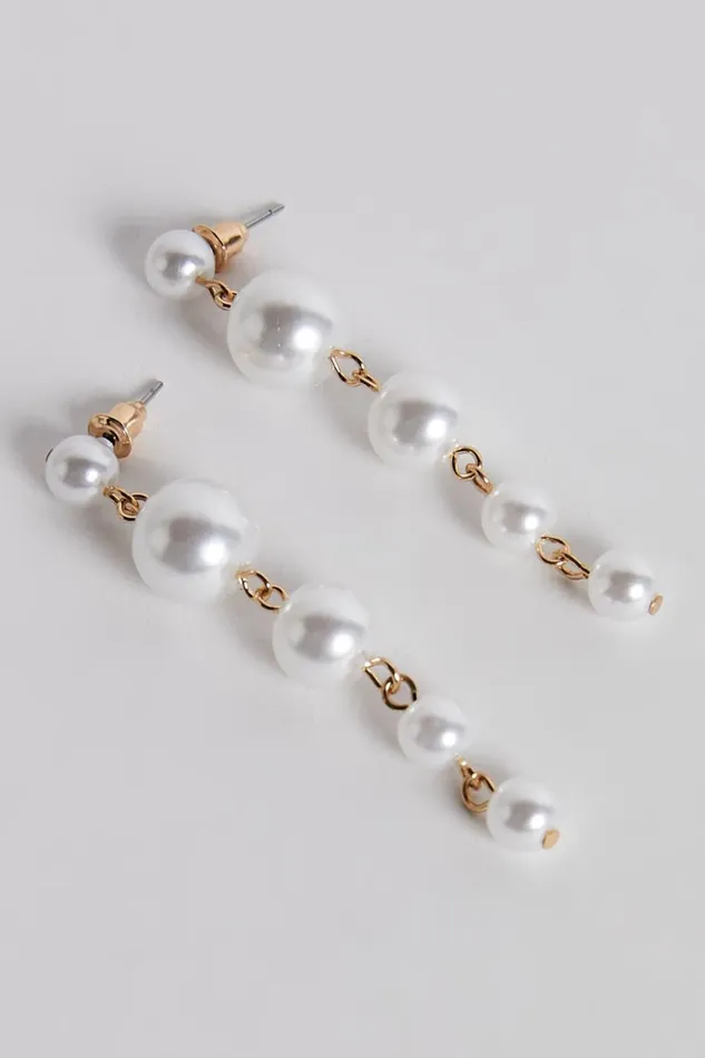 Oidessa Pearl Drop Earrings In Gold Pearl Women Showpo Earrings