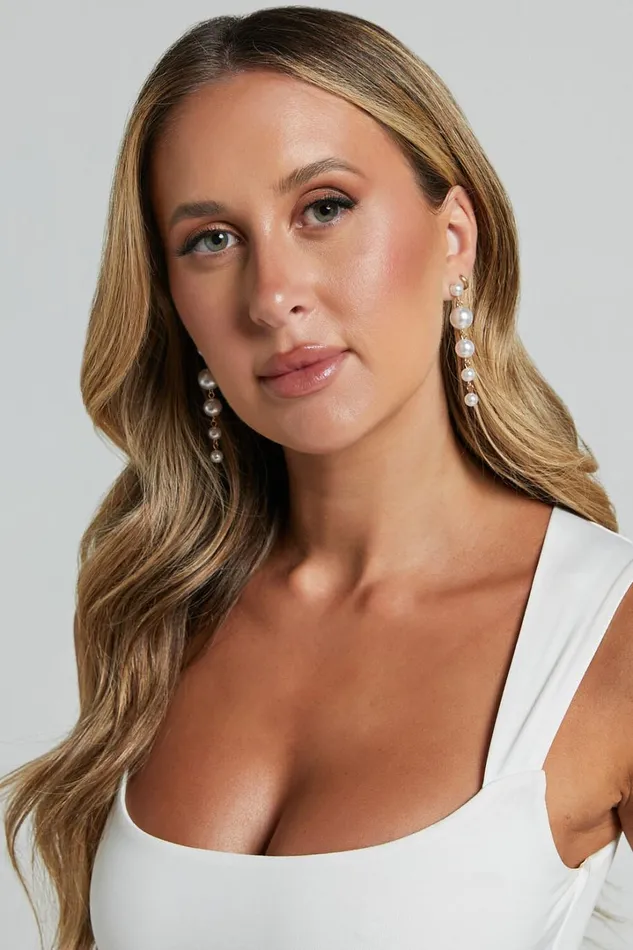 Oidessa Pearl Drop Earrings In Gold Pearl Women Showpo Earrings