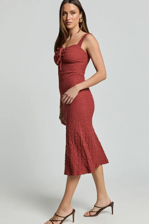 Olsen Midi Dress 8211 Textured Wide Strap Tie Front Dress In Burnt Rust Women Showpo Conscious