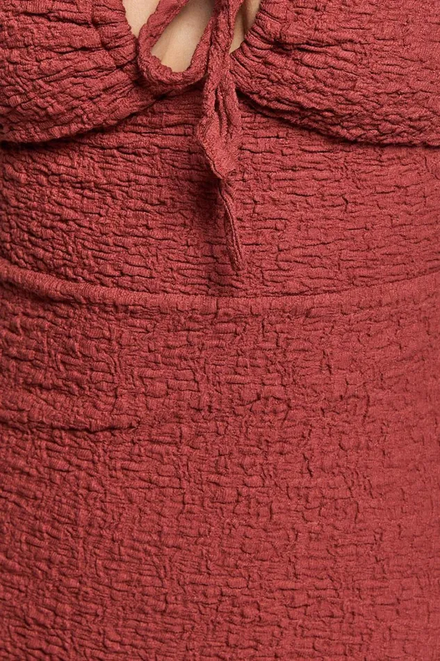 Olsen Midi Dress 8211 Textured Wide Strap Tie Front Dress In Burnt Rust Women Showpo Conscious