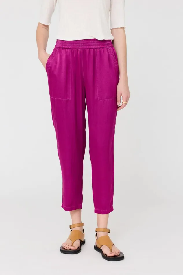 Raquel Allegra Pebble Satin Magenta Trapunto Pant Women Bottoms