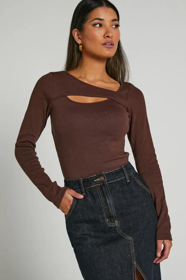 Remi Top 8211 Long Sleeve Asymmetric Cut Out Top In Brown Women Showpo Tops