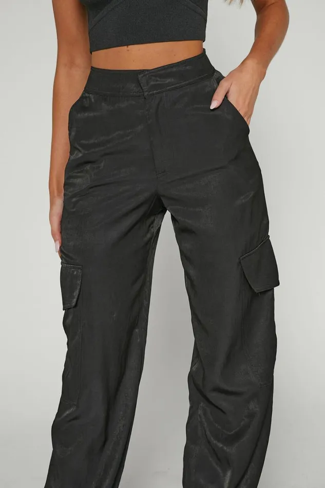 Robbie Pants 8211 Mid Rise Cuffed Ankle Cargo Pants In Black Women Showpo Pants