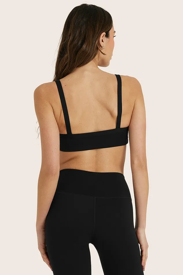 SET ACTIVE Bras Tops SPORTBODY SPORTY SCOOP BRA 8211 ONYX 8211 Women