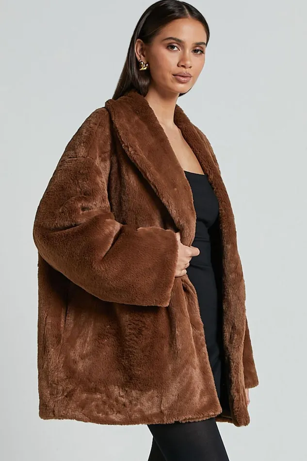 Sienna Coat 8211 Faux Fur Coat In Chocolate Women Showpo Jackets and Coats