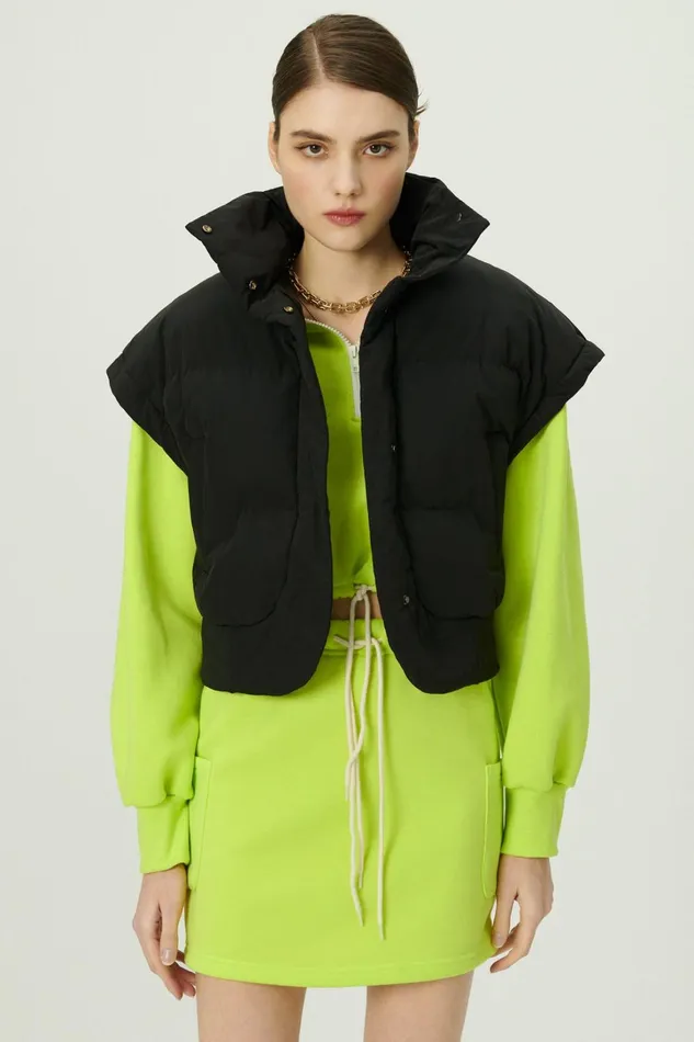 Storets Cynlee Twoway Puffer Crop Jacket Women Jackets and Coats Storets Cynlee Twoway Puffer Crop Jacket Women Jackets and Coats