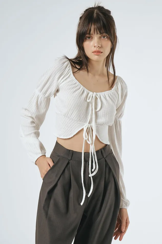 Storets Pam Puff Sleeved Cropped Top Women Shirts and Blouses Storets Pam Puff Sleeved Cropped Top Women Shirts and Blouses