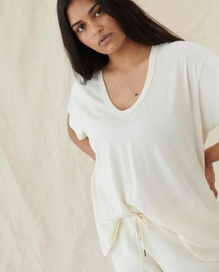Tshirts Women039s The Great The UNeck Tee Washed White