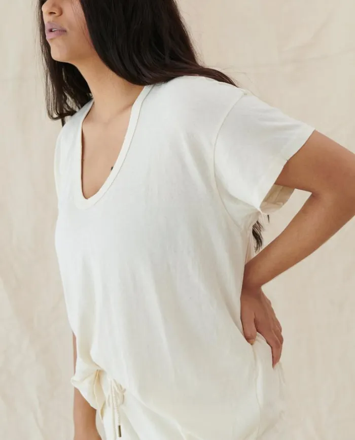 Tshirts Women039s The Great The UNeck Tee Washed White