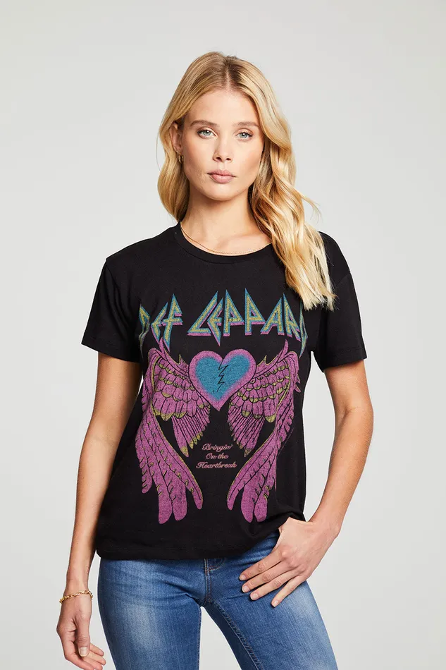 Tops Chaser Brand Womens Def Leppard Heartbreak