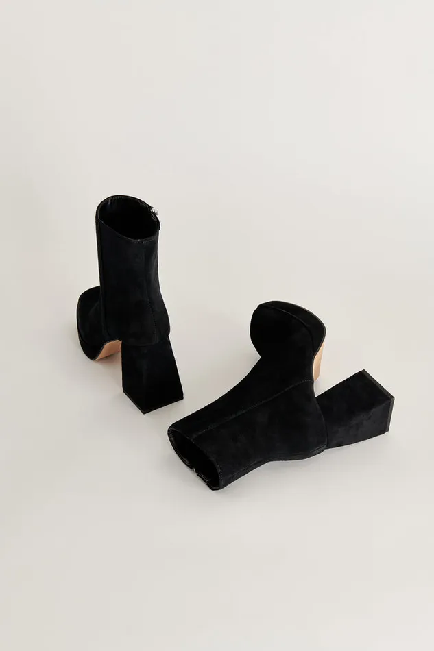 Ulyses Boots Black Suede Women Dolce Vita Boots and Booties