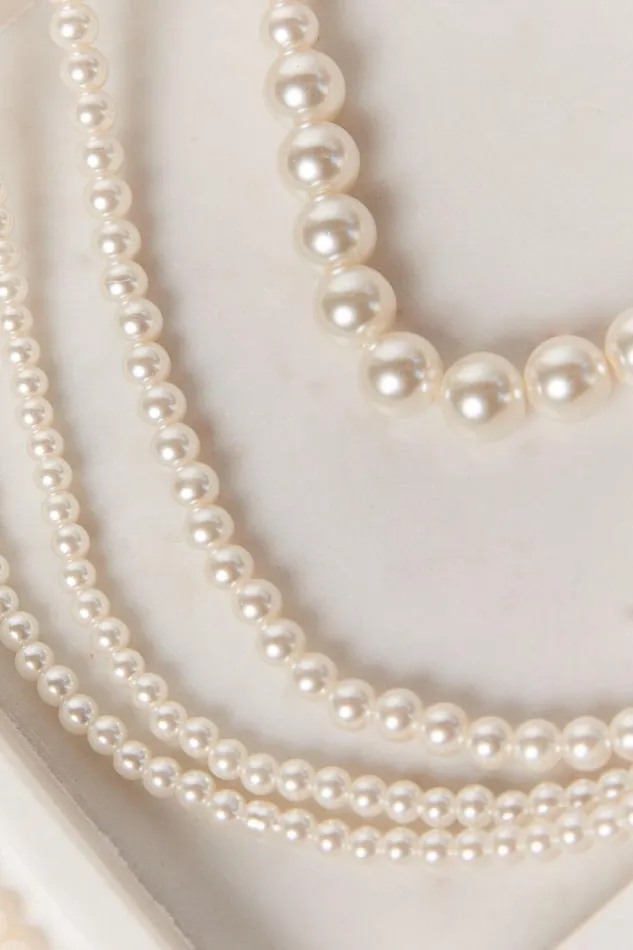 Vance Necklace 8211 Layered Pearl Necklace In White Women Showpo Necklaces