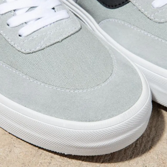 Vans Gilbert Crockett 2 Pro MirageWhite Mens Pro Skate Vans Gilbert Crockett 2 Pro MirageWhite Mens Pro Skate