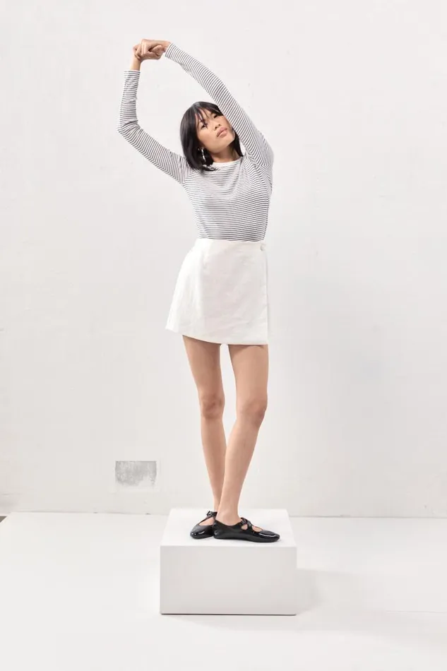 VRG GRL Jardin Linen Mini Skort White Women Skorts