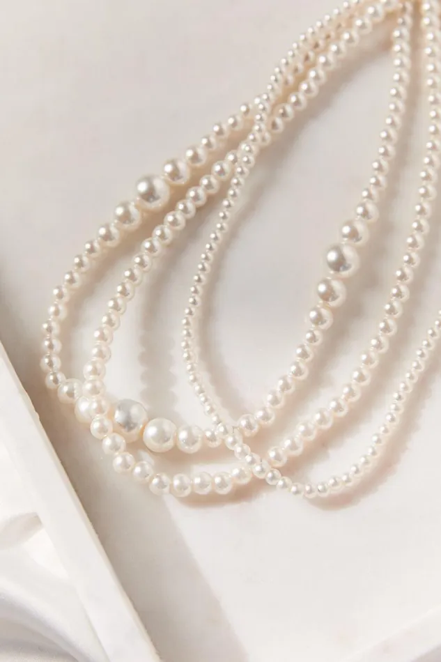 Walter Necklace 8211 Layered Pearl Necklace In White Women Showpo Necklaces