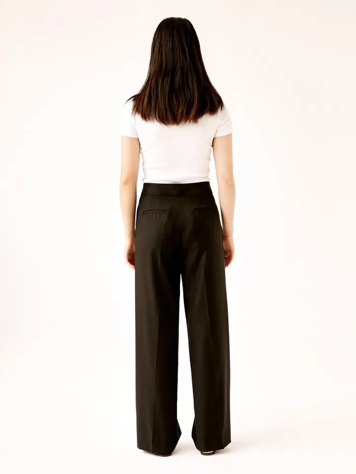 Women Arnsdorf 8211 Suit Trouser In Black The UNDONE Pants