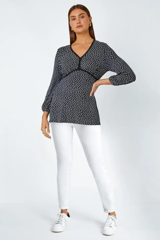 Women Black Ditsy Floral Stretch VNeck Top Roman Tops