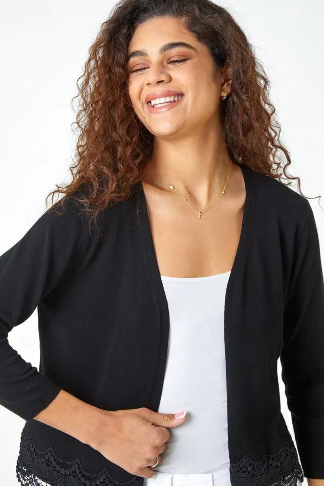Women Black Scalloped Lace Trim Knitted Shrug Roman Knitwear