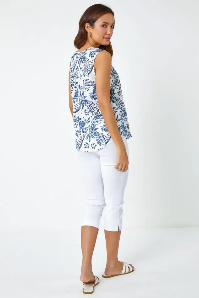 Women Blue Sleeveless VNeck Floral Print Vest Roman Tops
