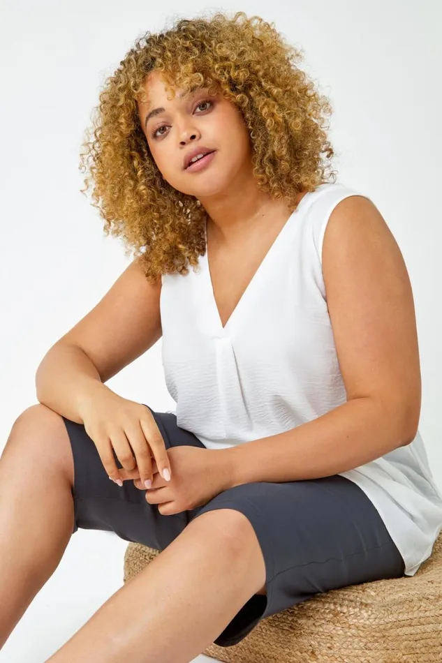 Women Dark Grey Curve Knee Length Elastic Waist Stretch Shorts Roman Trousers